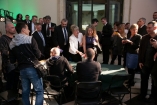 Podpisywanie płyt - Galeria zdjęć Gala "Przedsiębiorstw i Gmin Fair Play" 2012