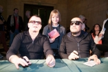 Podpisywanie płyt - Galeria zdjęć Gala "Przedsiębiorstw i Gmin Fair Play" 2012